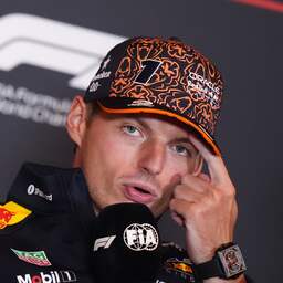 Live F1 | Verstappen blij om weer in Zandvoort te zijn: 'Speciaal om oranje te zien'