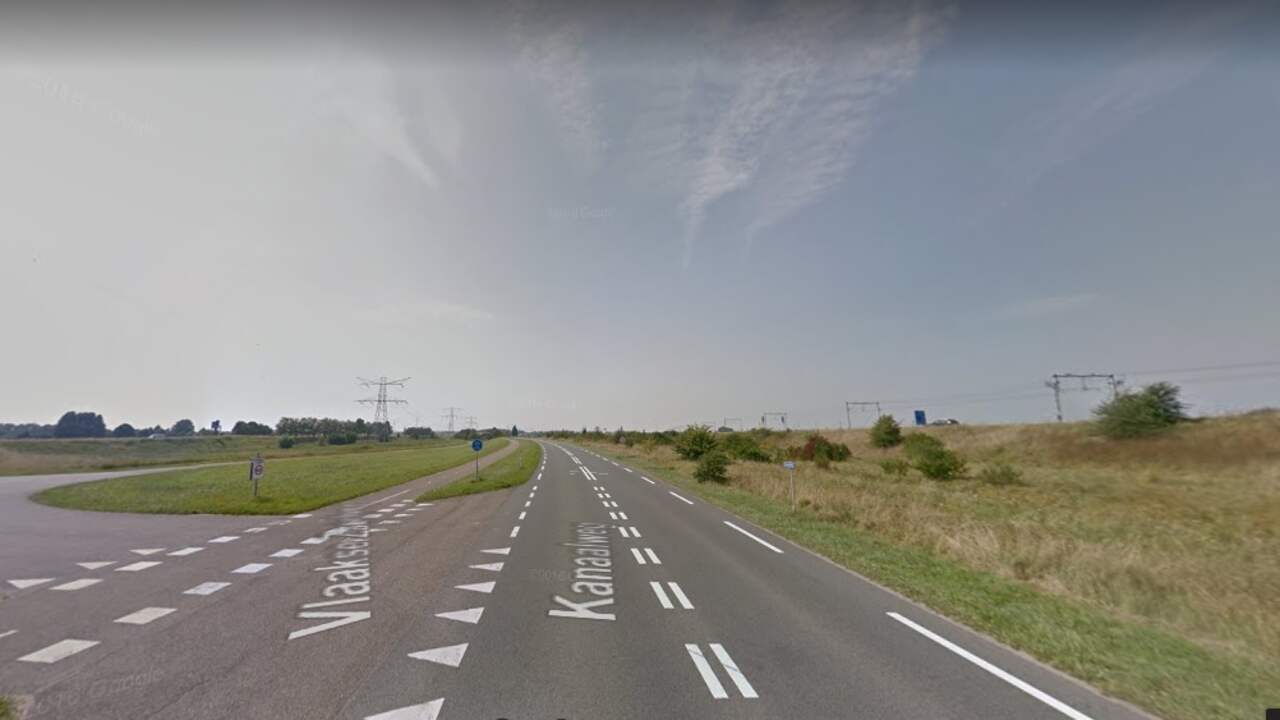 Auto rijdt tegen scootmobiel bij Kapelle