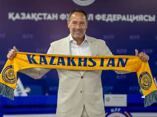 Van 't Schip keert na jaar terug als trainer en wordt bondscoach Kazachstan