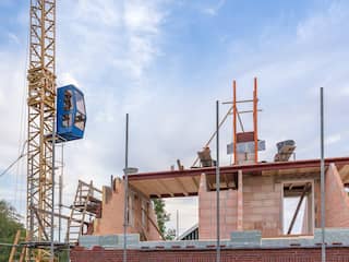 Kabinet wil 100.000 woningen bouwen, maar regels zitten investeerders in de weg