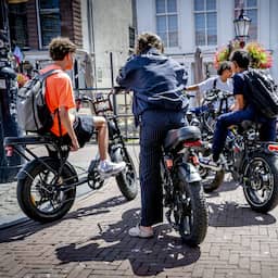 RIVM bezorgd om gezondheid jongeren nu ze steeds vaker elektrisch fietsen