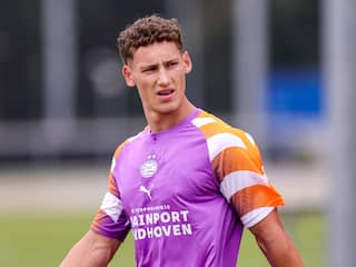 Ruben van Bommel maakt na bijna een jaar zijn rentree bij ruime oefenzege PSV
