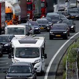Vrijdagmiddag extra druk op de weg door start van vrij zonnige herfstvakantie