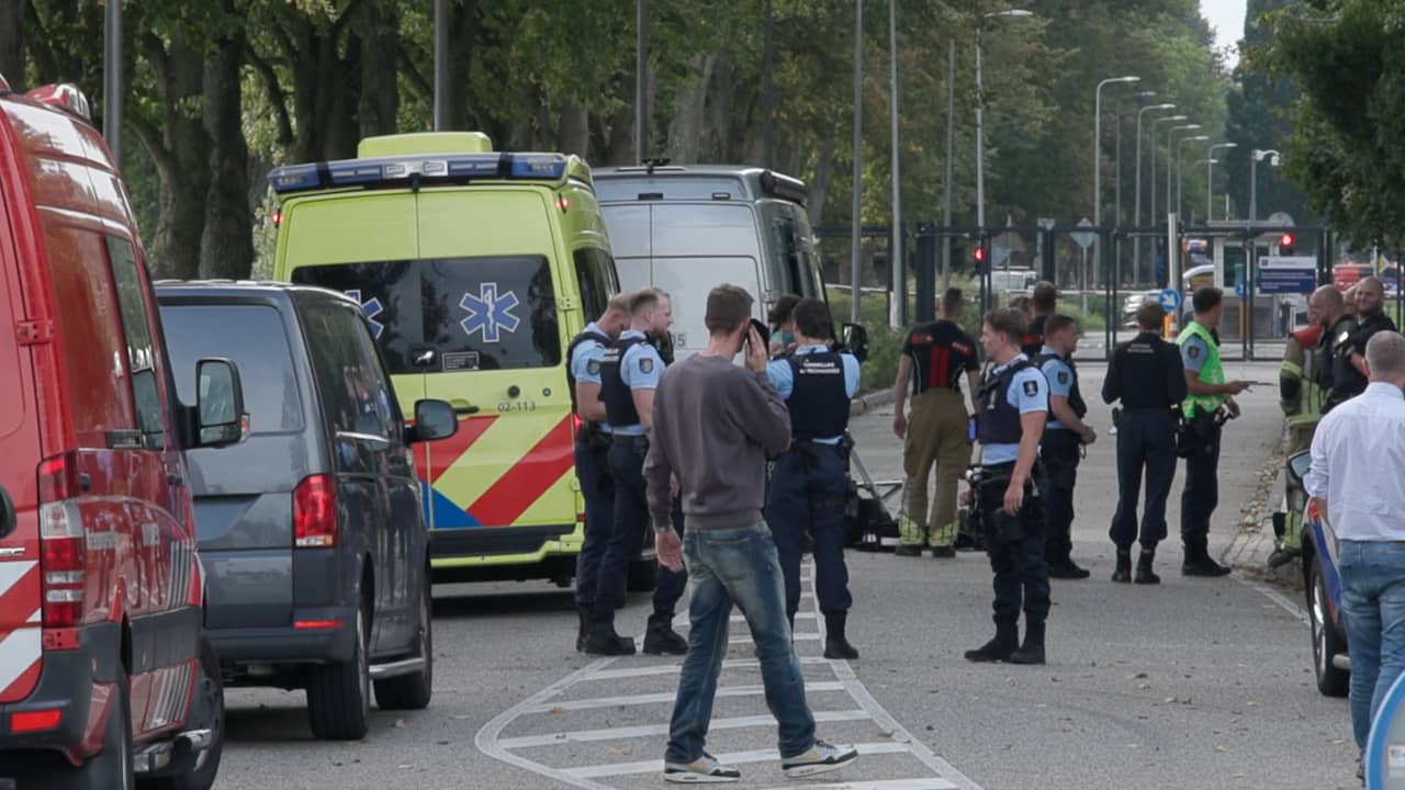 Video | Veel beveiliging op de been na bommelding bij Vliegbasis Leeuwarden
