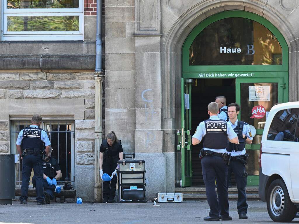Nederlander aangehouden voor neersteken meisje (7) en vrouw op Duitse school