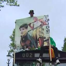 Video | Go Ahead-spits Edvardsen sneert met spandoek naar AZ-speler Goes