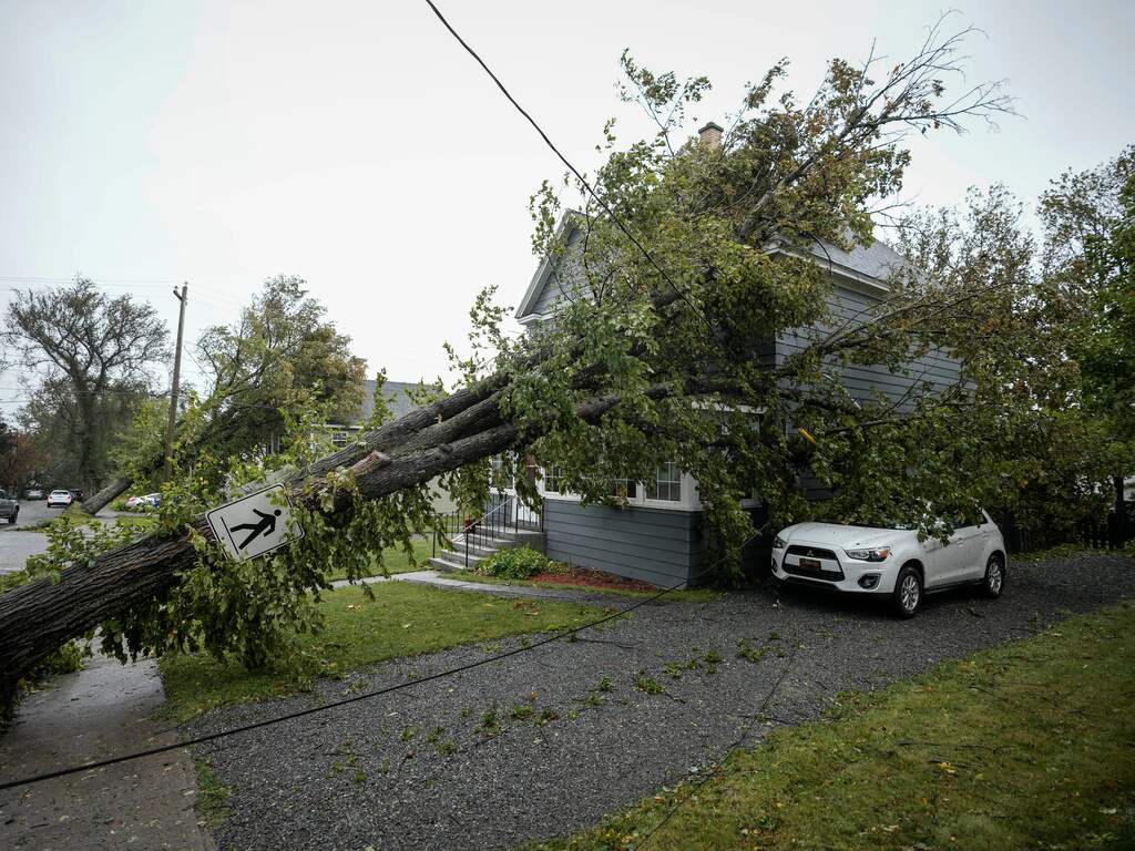 Noodweer richt ongekende schade aan in Canada, herstel kost maanden