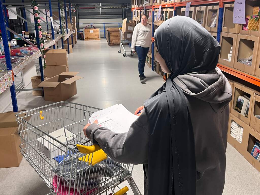 Goed nieuws deze week: Webwinkel geeft kinderen gratis kleding