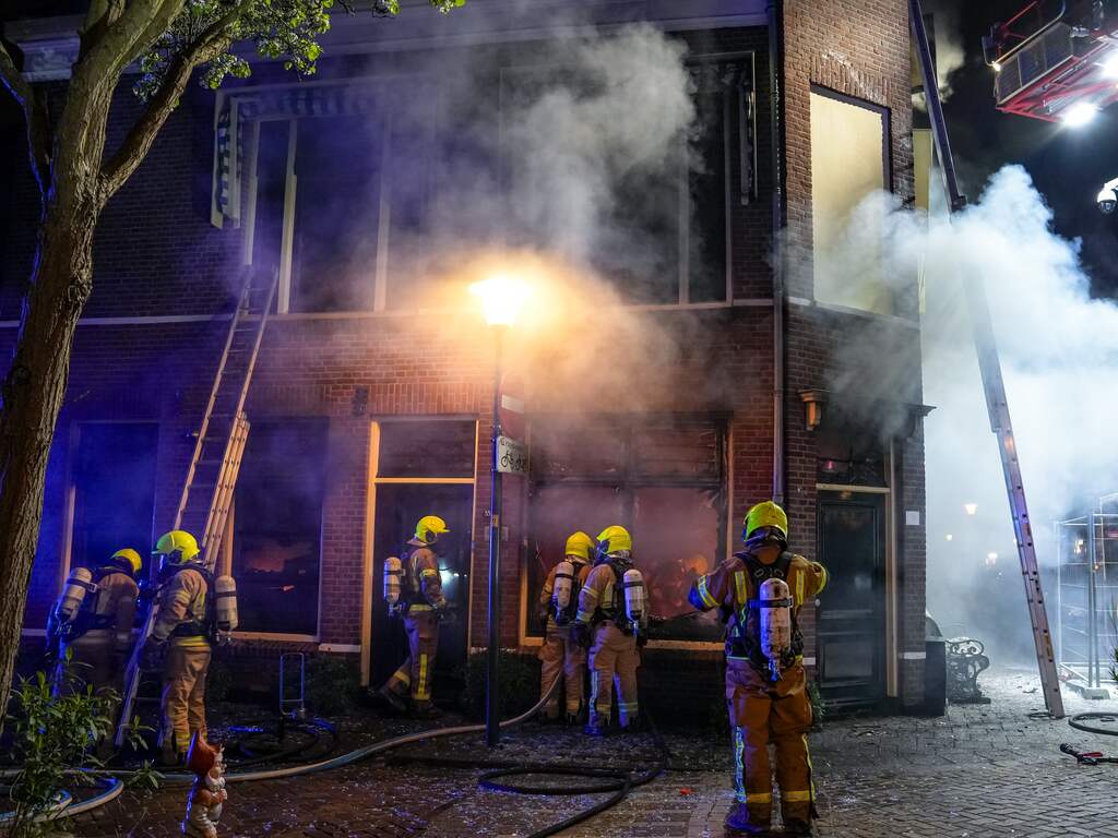 Drie mensen gewond door brand na ontploffing in Vlaardingen