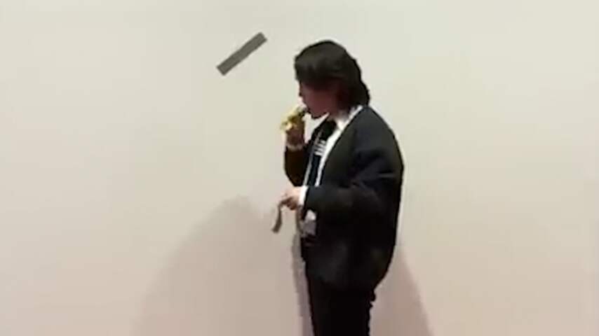 Student eet 'bananenkunstwerk' op in Zuid-Koreaans museum