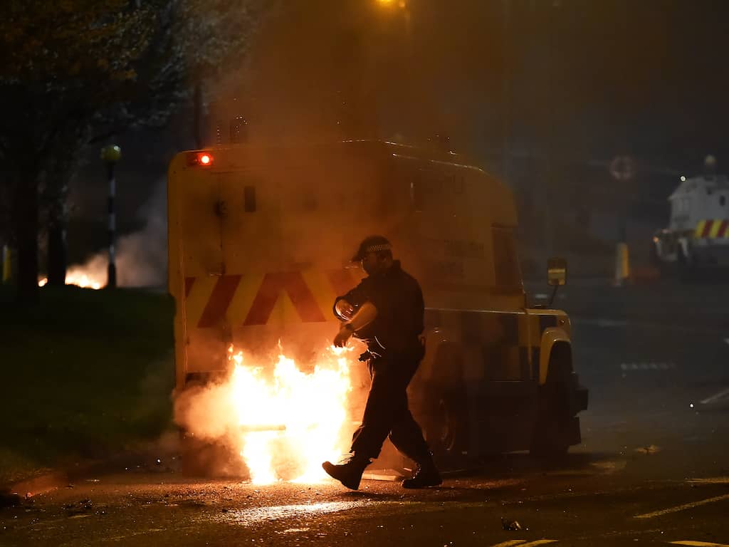 Aanhoudende rellen in Noord-Ierland door spanningen na Brexit