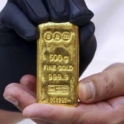 Prijs van goud schiet naar recordniveau vanwege overlijden Iraanse president