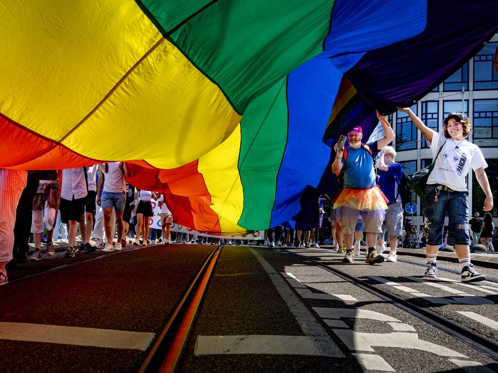 Meer lhbtqia+-haat gemeld: 'Ze omsingelden me en riepen enge dingen'