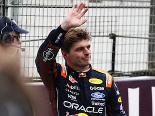 Verstappen eindigt als zesde in sprintrace Zandvoort, Russell wint vanaf pole