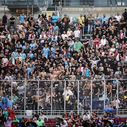 Feyenoord krijgt boetes voor racisme en bekergooien in duel met FC Barcelona