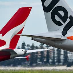 Twee vliegtuigen komen bijna in botsing op vliegveld Sydney, één gewonde