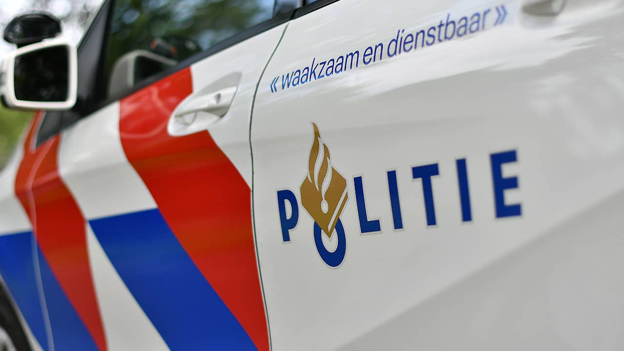 Zeker drie doden door frontale botsing op dijk tussen Lelystad en Enkhuizen
