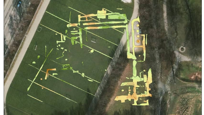 Verloren gewaand klooster uit 1256 ontdekt onder sportveld in Denemarken