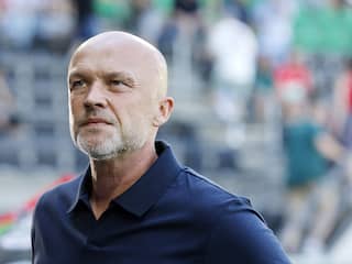 NEC-trainer Schreuder baalt van gebrek aan verdedigers: 'Het is wel irritant'