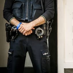 NU+ | Babbeltruc rukt op: hoe komt nepagent aan uniform en hoe gaat hij te werk?