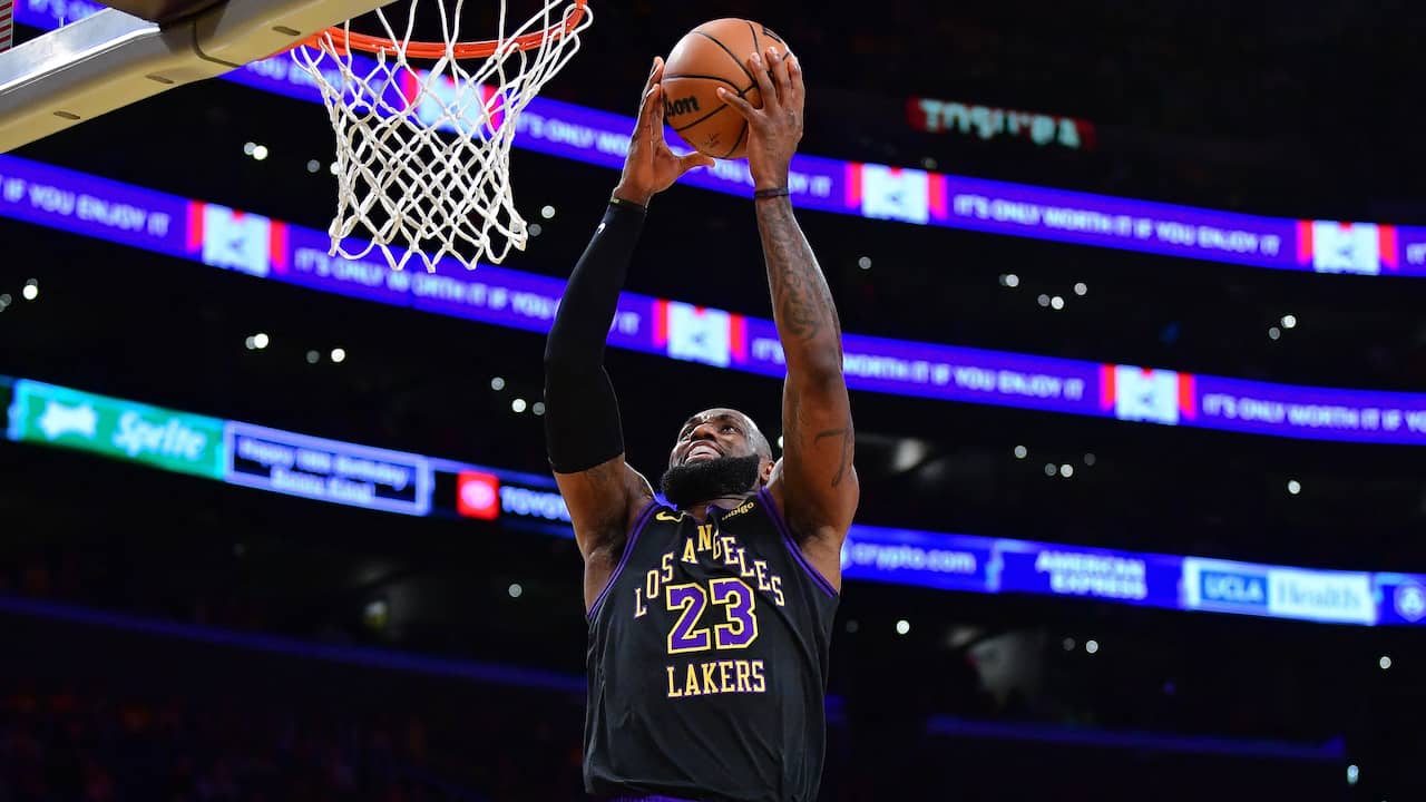 LeBron James bereikt nieuwe mijlpaal als eerste NBA-speler met