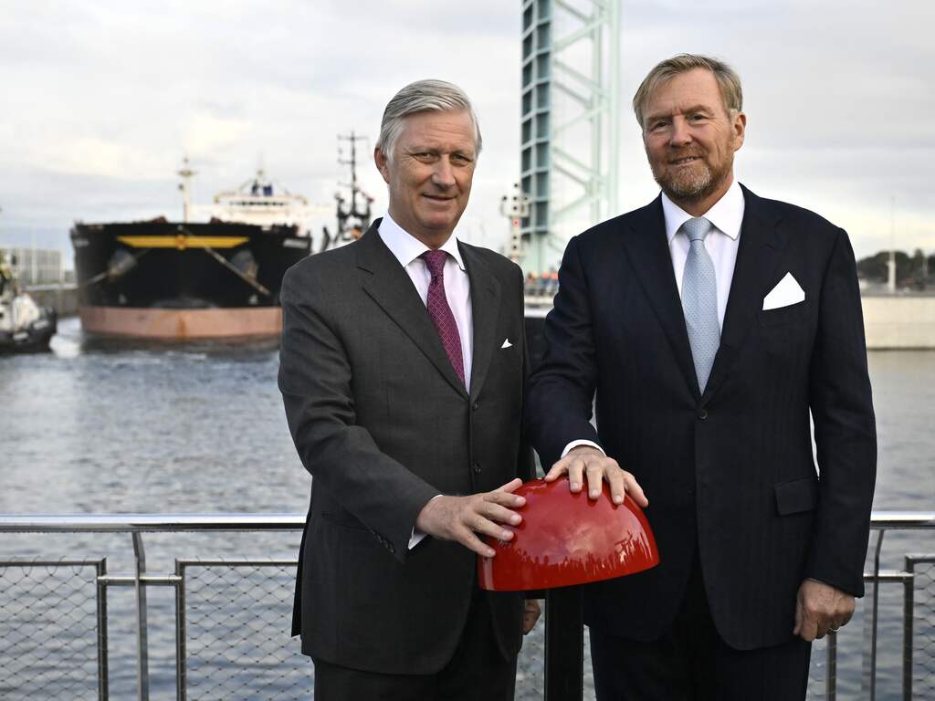 Nieuwe Sluis bij Terneuzen is geopend en daar profiteren vooral de Belgen van