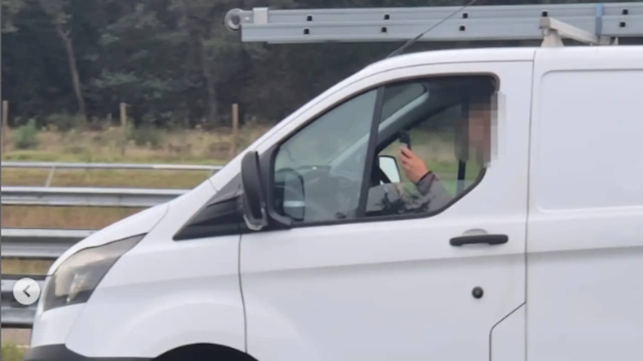 Tientallen mensen beboet voor filmen ernstig ongeluk op A58 bij Oirschot