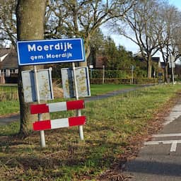 Pijn en zorgen over naderend einde van Moerdijk: 'Het is hier echt ons kent ons'