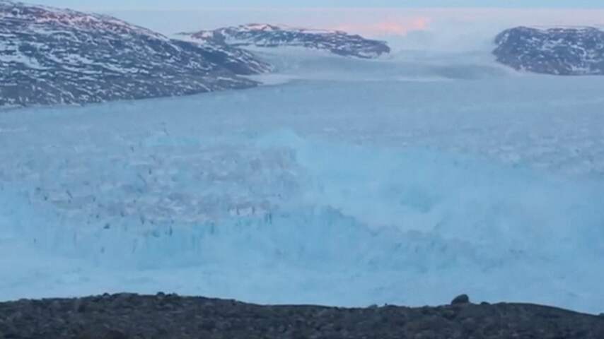IJsberg van 6 kilometer breekt af van gletsjer in Groenland