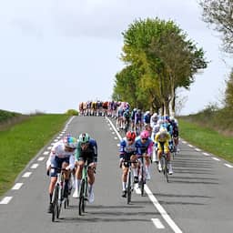 Live Parijs-Roubaix | Ploeg Van der Poel pakt enorme kopgroep terug, snel eerste uur