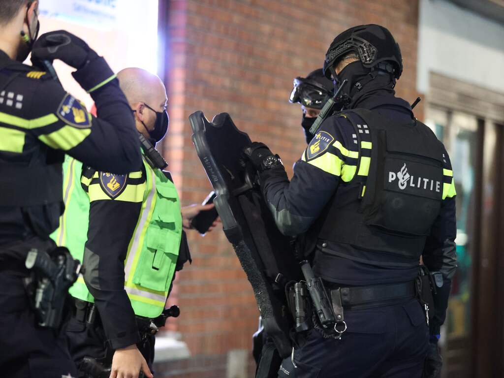 Politie Utrecht arresteert zes personen na invallen wegens drugshandel