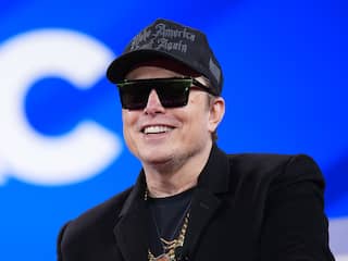 Elon Musk eerste biljonair ter wereld na beursgang SpaceX