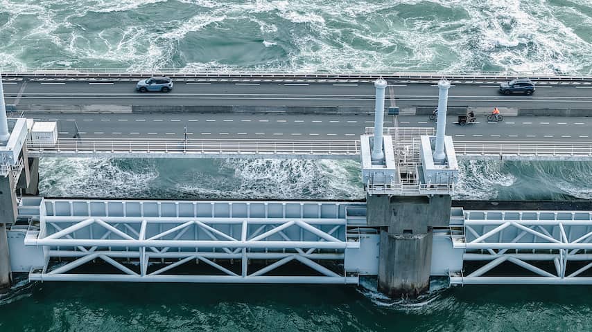 Hoger water bedreigt toekomst Deltawerken: 'Bouwen duurt veertig jaar'
