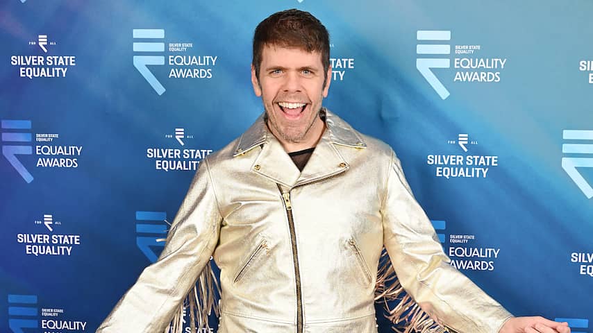 Roddelblogger Perez Hilton krijgt medische zorg na zorgwekkende livestream