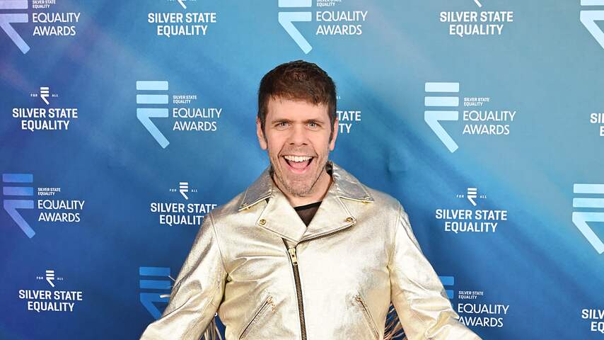 Foto bij Perez Hilton krijgt medische zorg na zorgwekkende livestream