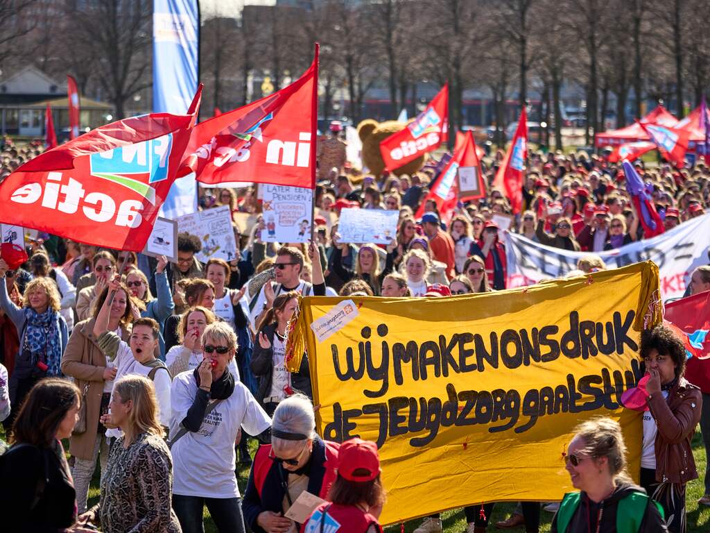 FNV Jeugdzorg beslist op later moment over eventuele acties