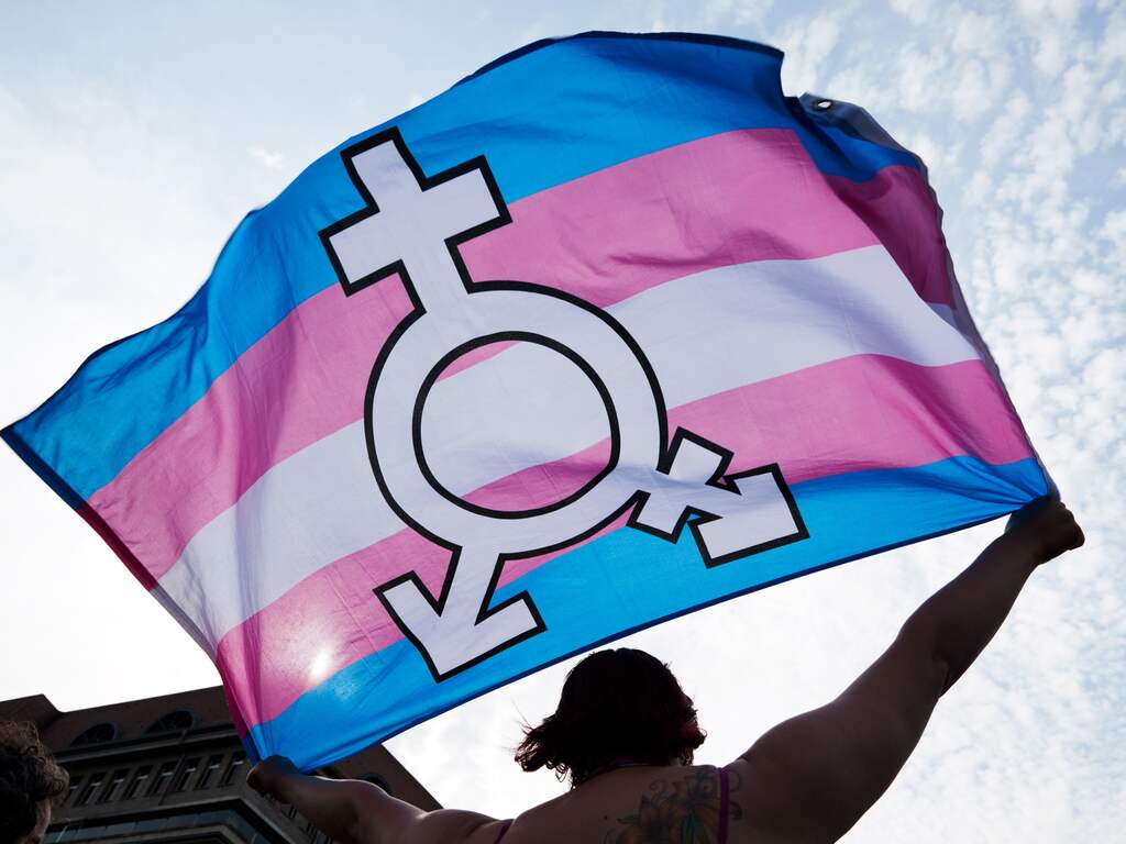 Rotterdammer aangehouden vanwege geweld tegen trans persoon in eigen huis