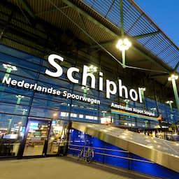 Piloot en cabinepersoneel testen positief bij alcoholcontrole op Schiphol
