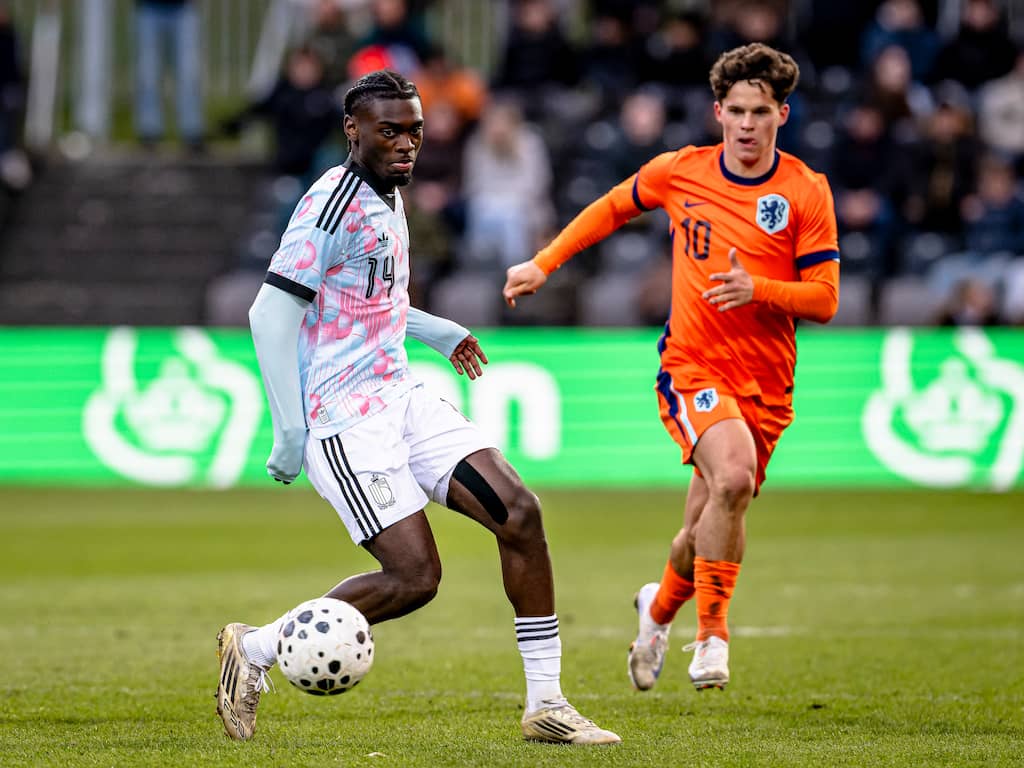 Ajax-talent Mokio kiest na interland voor België mogelijk alsnog voor ...