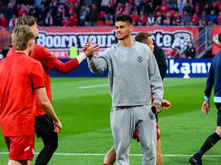 Veelbesproken Mees Hilgers blijft verrassend jaar langer bij FC Twente