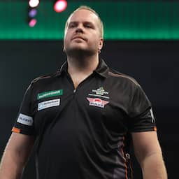 Van Duijvenbode laat zich verrassen en is opnieuw snel klaar op WK darts
