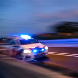Motorrijder overleden door ongeval op A2, bestuurder van betrokken auto vlucht
