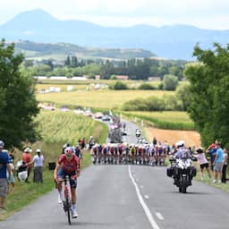 Live Tour | Kopgroep vol Nederlandse rensters aast op succes in eerste bergrit