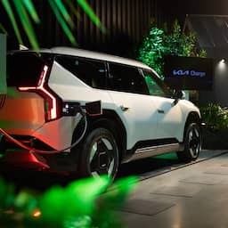 Two more car brands allow electric cars to feed power back to the grid