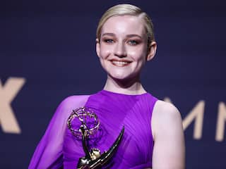Ozark-actrice Julia Garner getrouwd met zanger Mark Foster