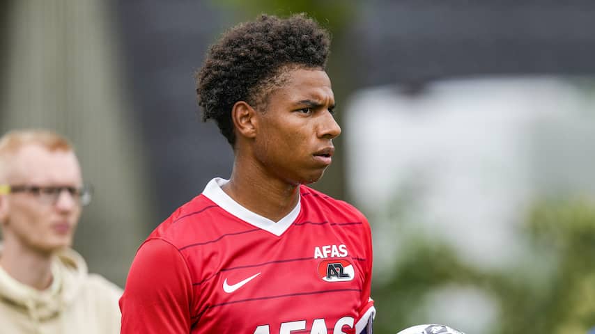 Calvin Stengs terug bij oude liefde AZ na ontbinden contract bij Feyenoord