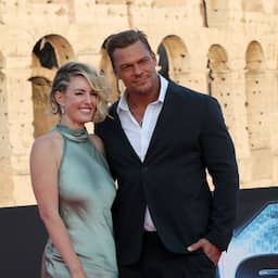 Reacher-acteur Alan Ritchson gaat na twintig jaar scheiden