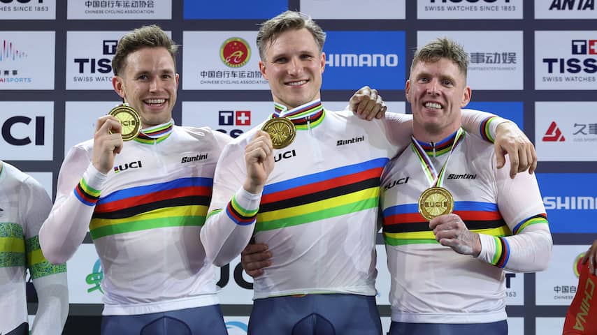Teamsprinters grijpen vierde wereldtitel op rij, ook goud op de baan voor Wiebes
