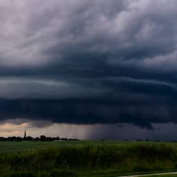 Toevallige windhoos richt schade aan in Brabants Eersel: 'Het was gewoon pech'