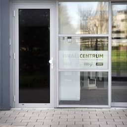 Groep die eerdere aanvallen opeiste deelt beelden explosie Israëlcentrum Nijkerk